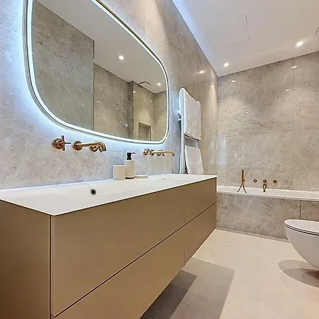 Elegant New Apartment, *